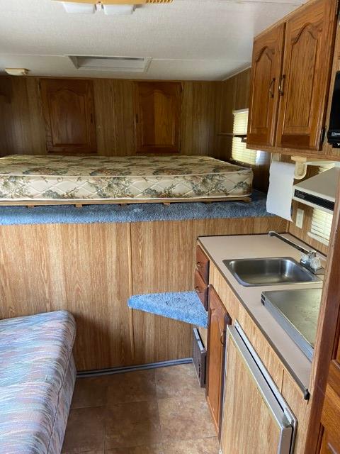1992 Featherlite 2 horse slant load trailer