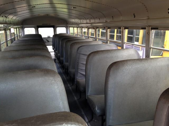 2005 FREIGHTLINER THOMAS 65 PASSENGER BUS
