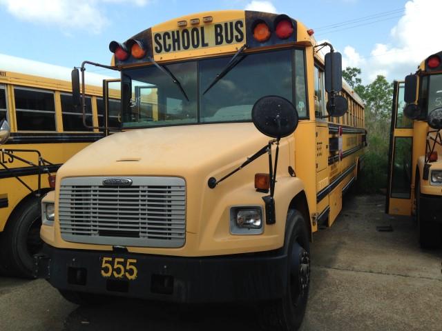 2005 FREIGHTLINER THOMAS 65 PASSENGER BUS
