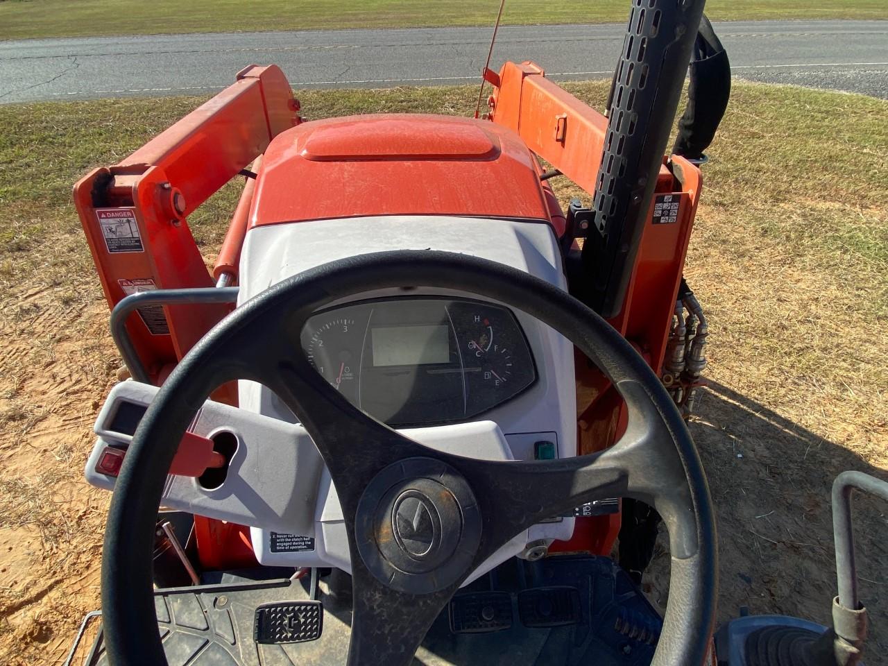 2018 Kubota M5-091D diesel tractor