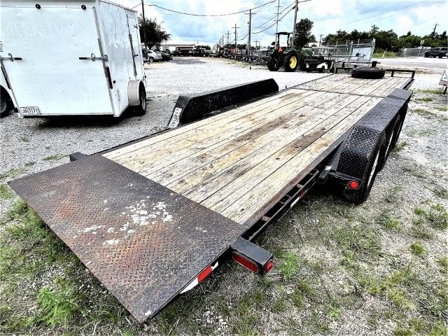 2017 PJ bumper hitch 26’ x 83” tilt trailer
