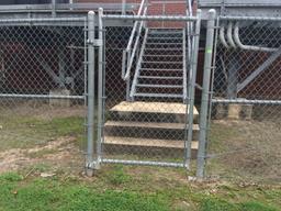 6' chainlink fence w/gate, approx 100'