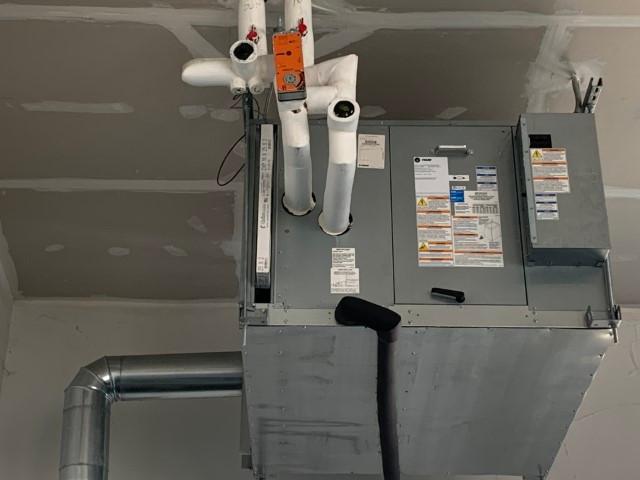 4 Trane Air Handlers, Filter 16x25x2, Auditorium