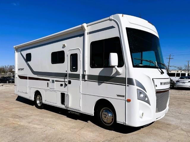 2018 Winnebago Intent 26’ motorhome