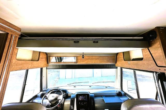 2018 Winnebago Intent 26’ motorhome