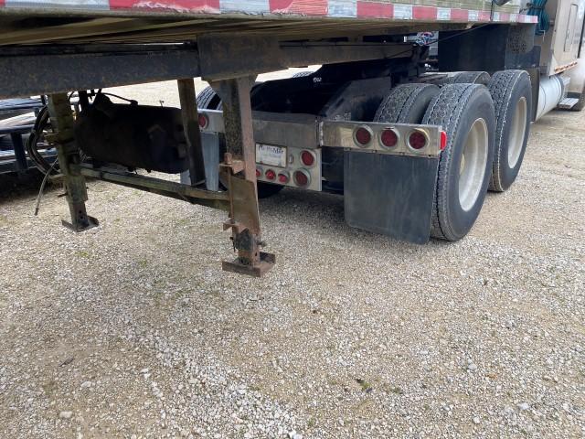 1998 Peterbilt 379  tandem axle truck