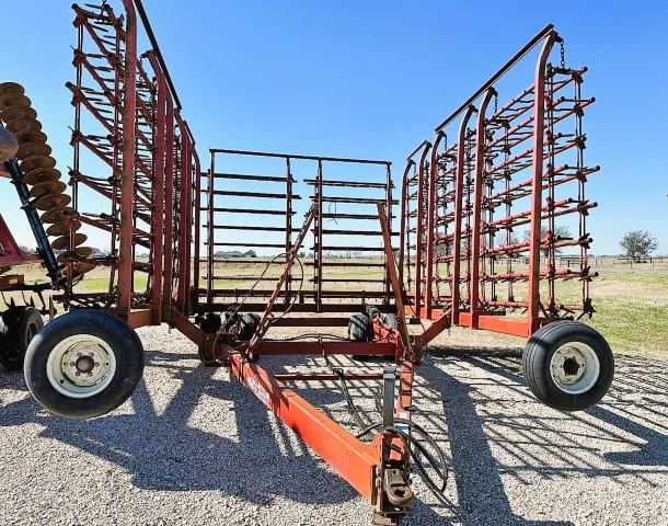 McFarlane model HD1046-16 spike harrow