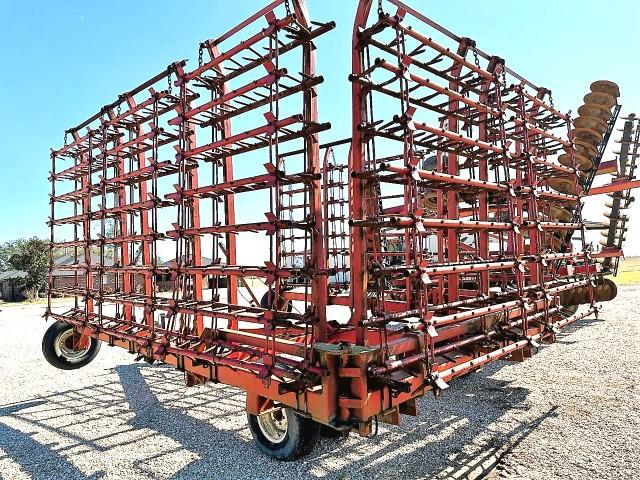 McFarlane model HD1046-16 spike harrow