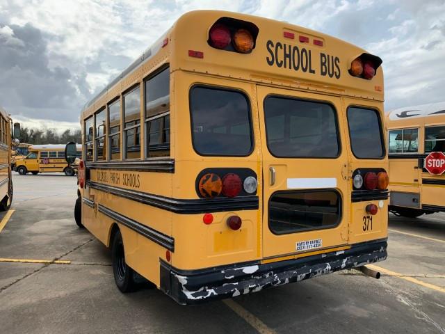 2002 Bluebird 30 passenger cutaway bus inop