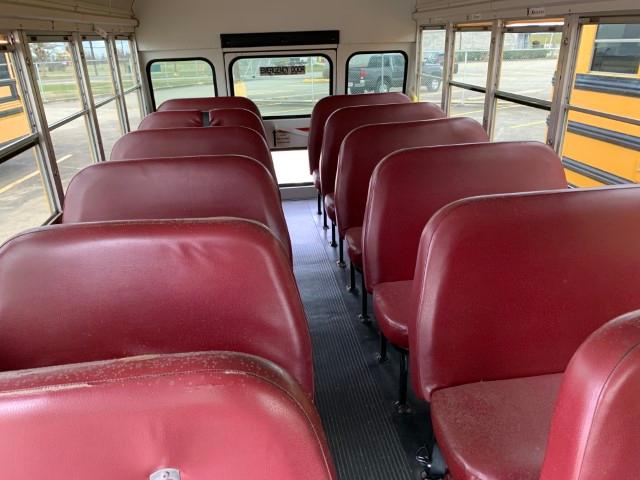 2002 Bluebird 30 passenger cutaway bus inop