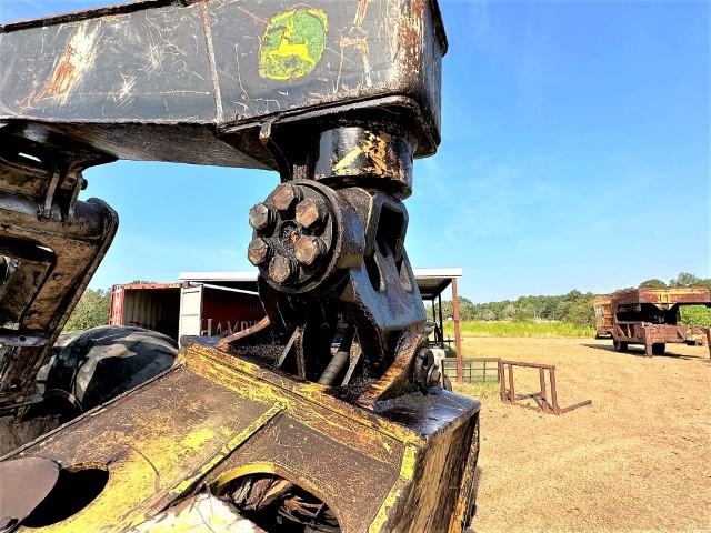 John Deere 748H articulating grapple skidder