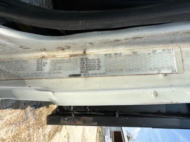 2001 Freightliner single axle refuse dump truck