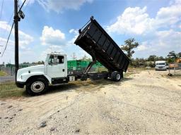 2001 Freightliner single axle refuse dump truck