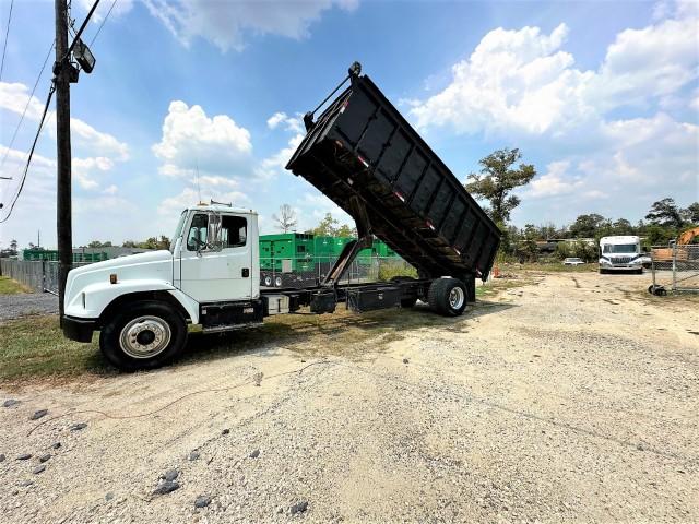 2001 Freightliner single axle refuse dump truck
