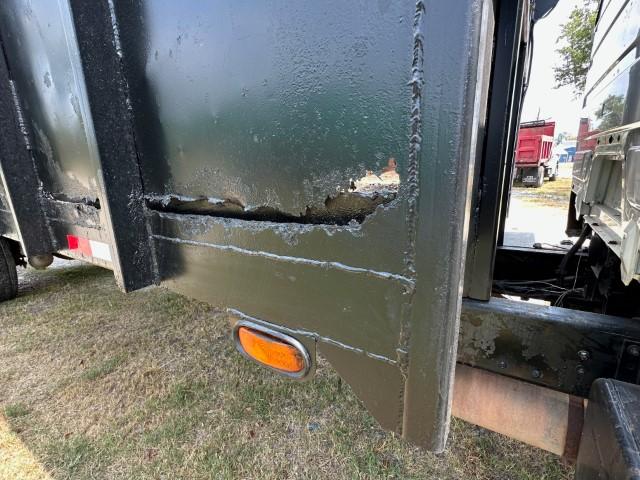 2001 Freightliner single axle refuse dump truck