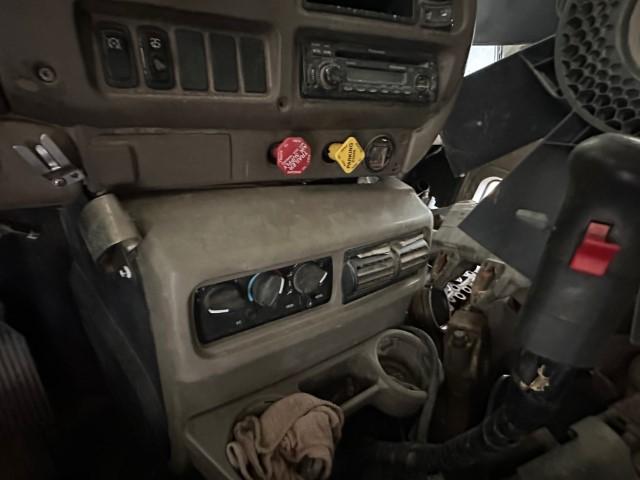 2006 Mack tandem axle dump truck