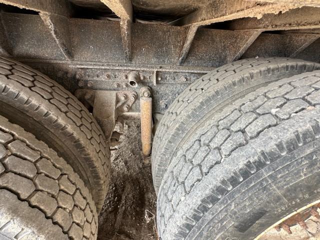 2006 Mack tandem axle dump truck