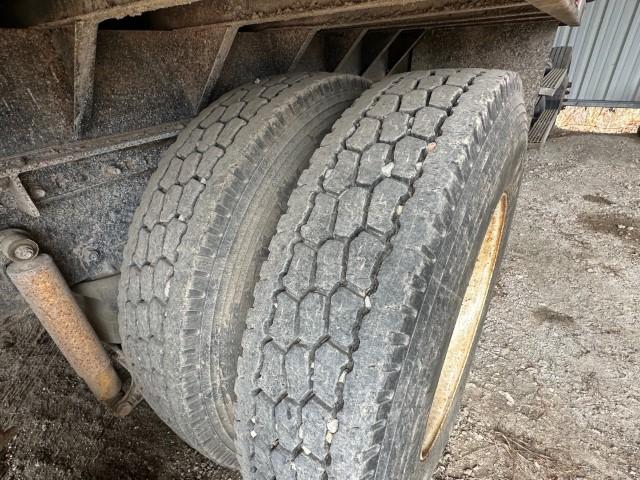2006 Mack tandem axle dump truck