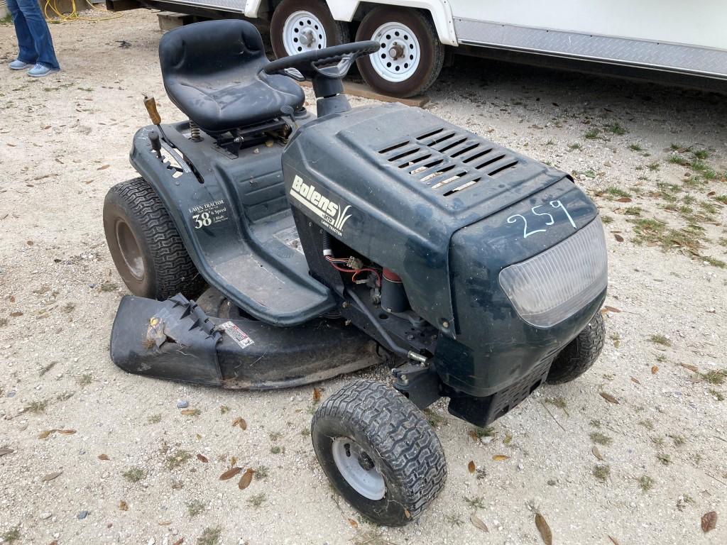 IN OP       BOLENS LAWN TRACTOR