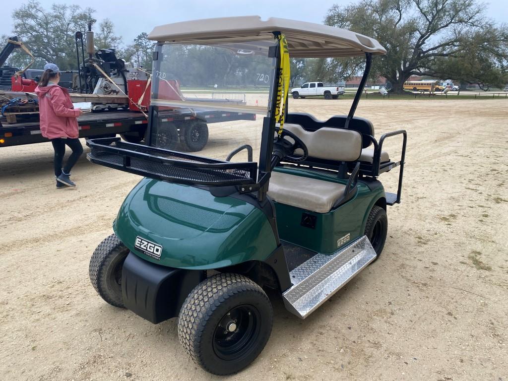 EZ GO GOLF CART WITH BENCH SEAT