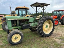 John Deere 2120 Diesel Traactor
