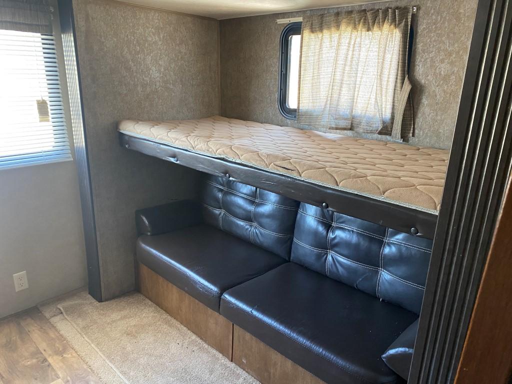 2018 Salem by Forest River 33BHOK 5th wheel camper