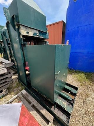 Industrial air over hydraulic trash compactor