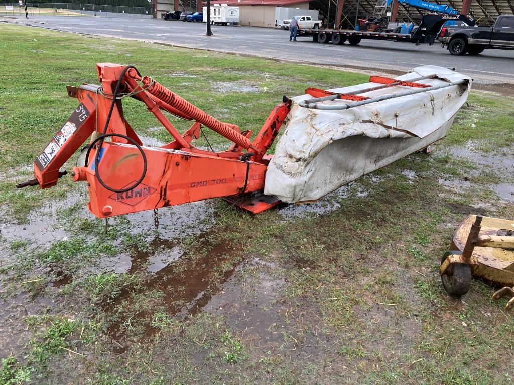 Kuhn GMD700 Hay Mower