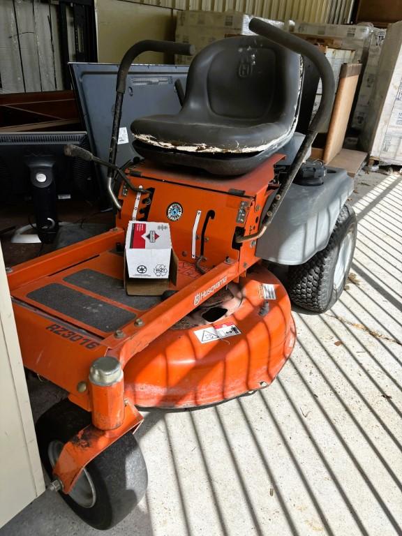 Husqvarna zero turn mower