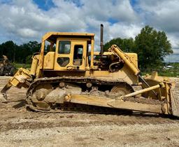 Caterpillar D9 dozer