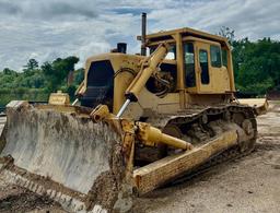 Caterpillar D9 dozer