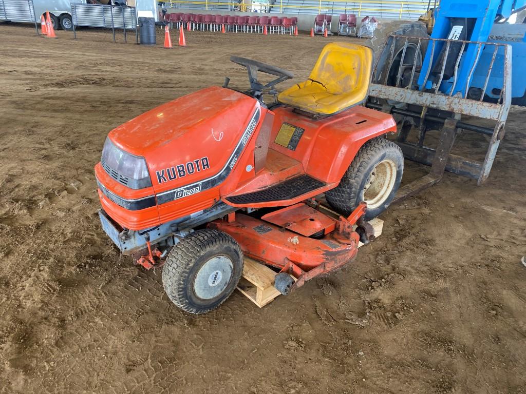 Kubota G1900 HST riding mower