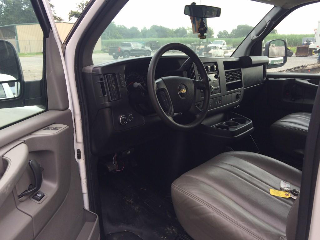 2014 Chevy Express passenger van INOP