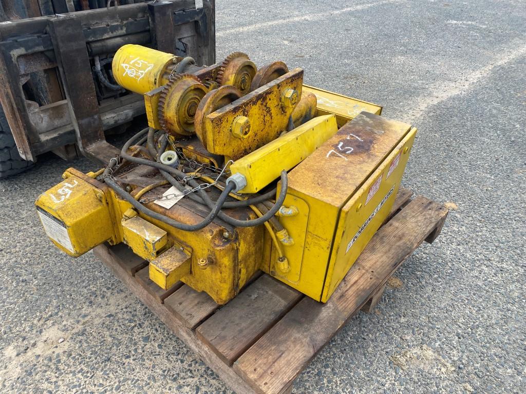Robbins & Myers Engine Hoist