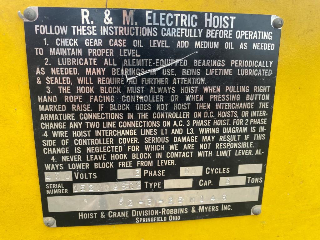 Robbins & Myers Engine Hoist