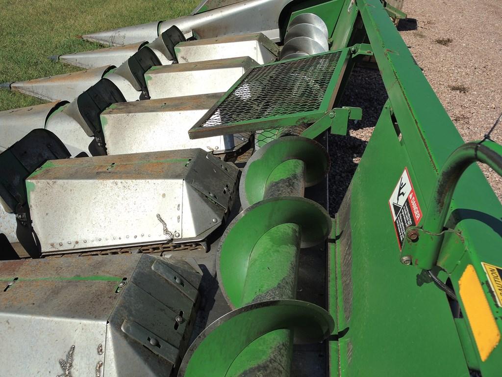 1993 JD 643 Corn Head #651011