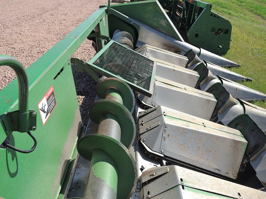 1993 JD 643 Corn Head #651011