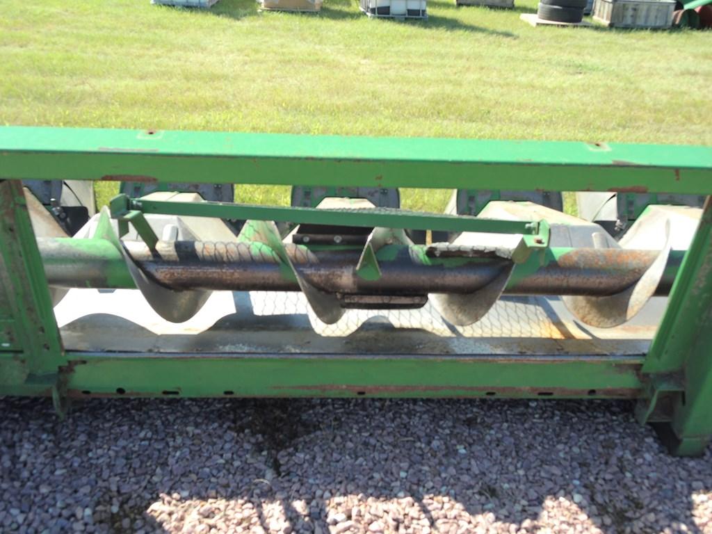 1993 JD 643 Corn Head #651011
