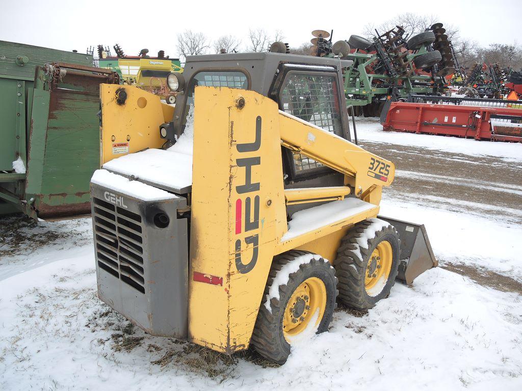 Gehl 3725 Gas Skidloader  SN:7056