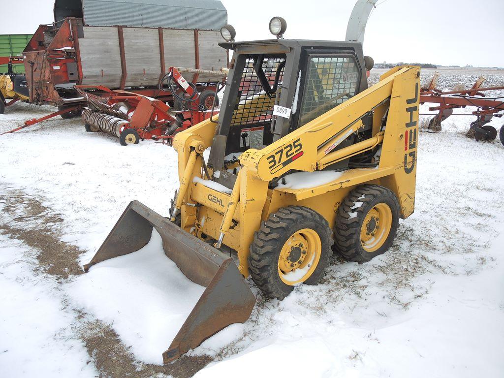 Gehl 3725 Gas Skidloader  SN:7056