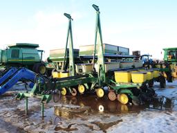 1994 JD 7200 Planter #G660164