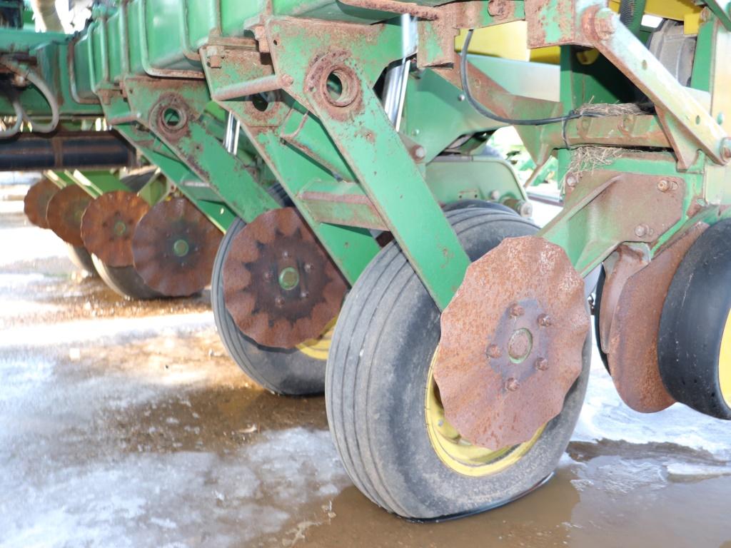 1994 JD 7200 Planter #G660164