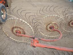 Gehl 3 pt Hay Rake #