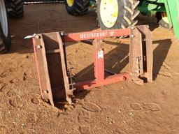Westendorf Bale Spear w/ JD 740 Ldr Mnts #