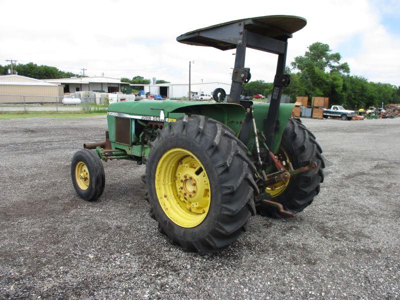 John Deere 2350 SN 492694