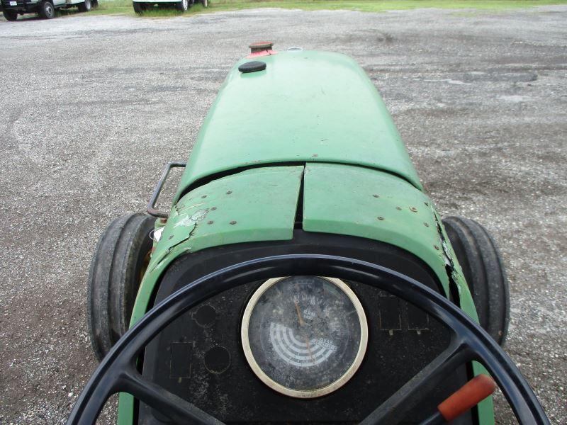 John Deere 2350 SN 492694