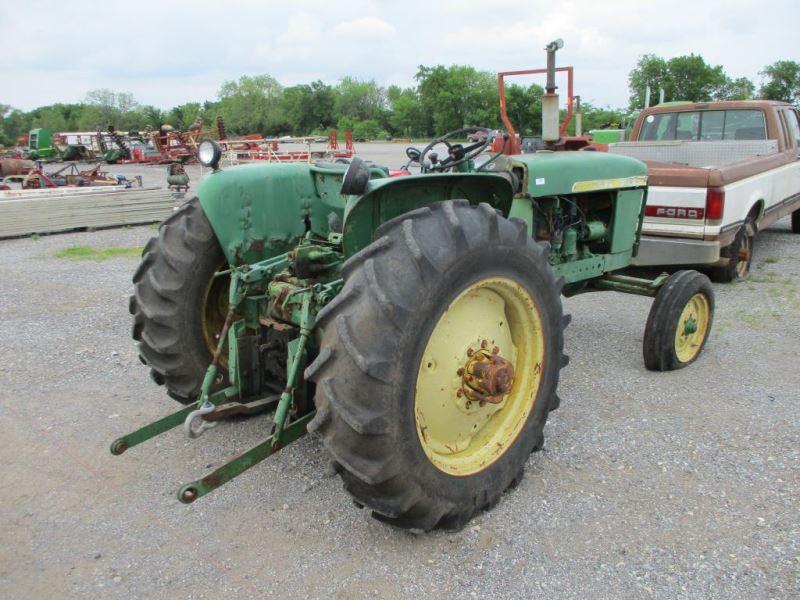 John Deere 2010 SN 15764