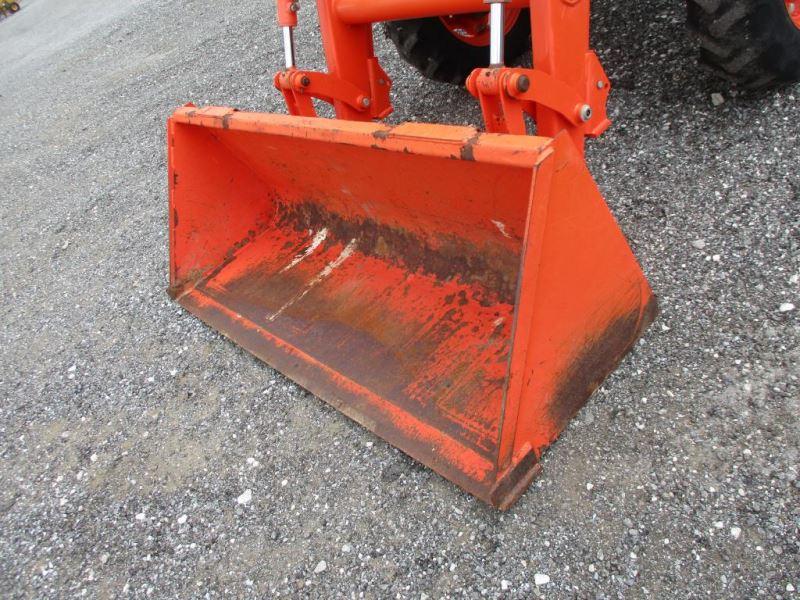 Kubota M7060 with loader SN 52196