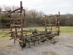 John Deere 1000 Pull Type Field Cultivator