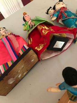 Oriental dolls
